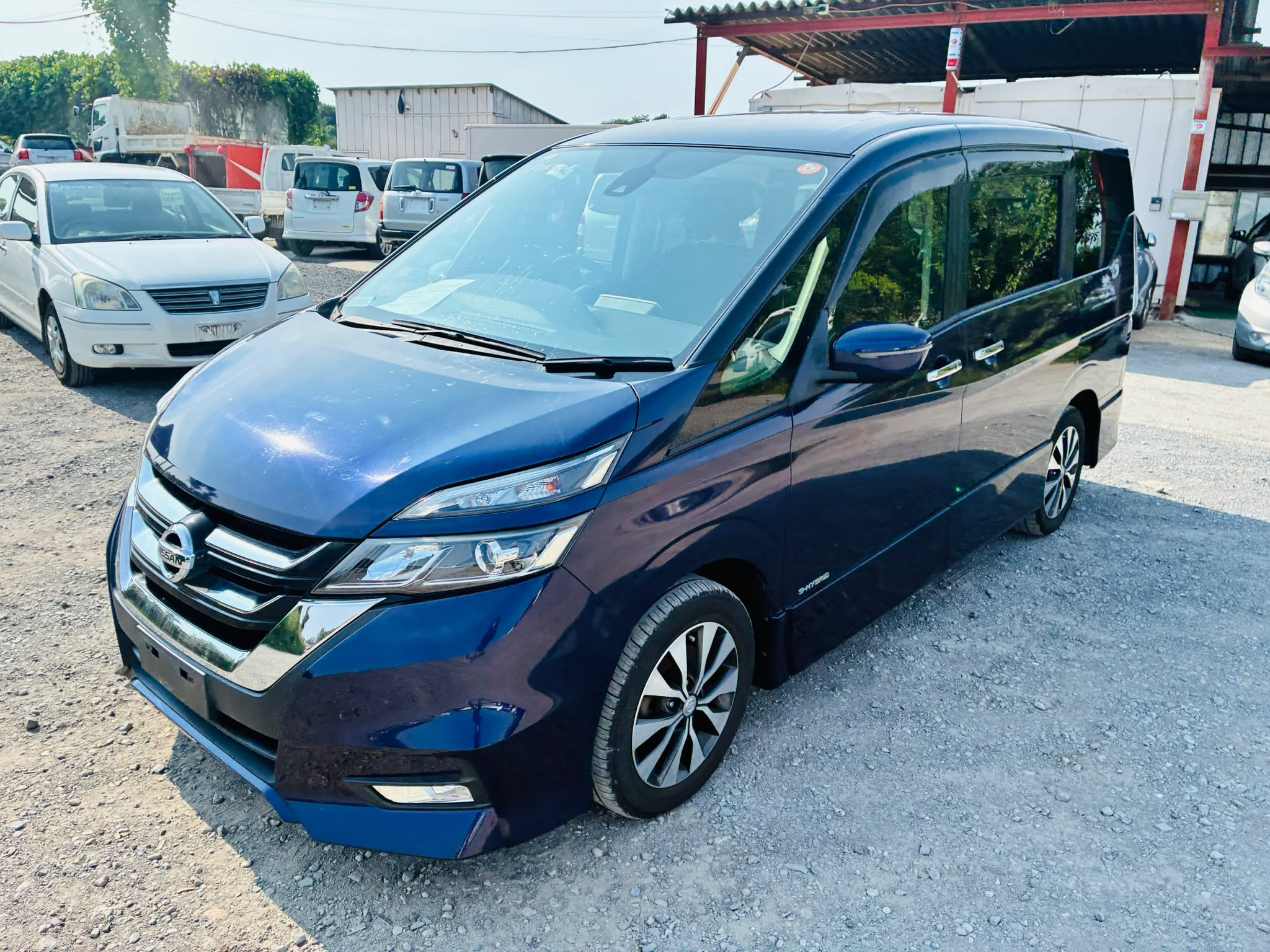 Nissan Serena 2018