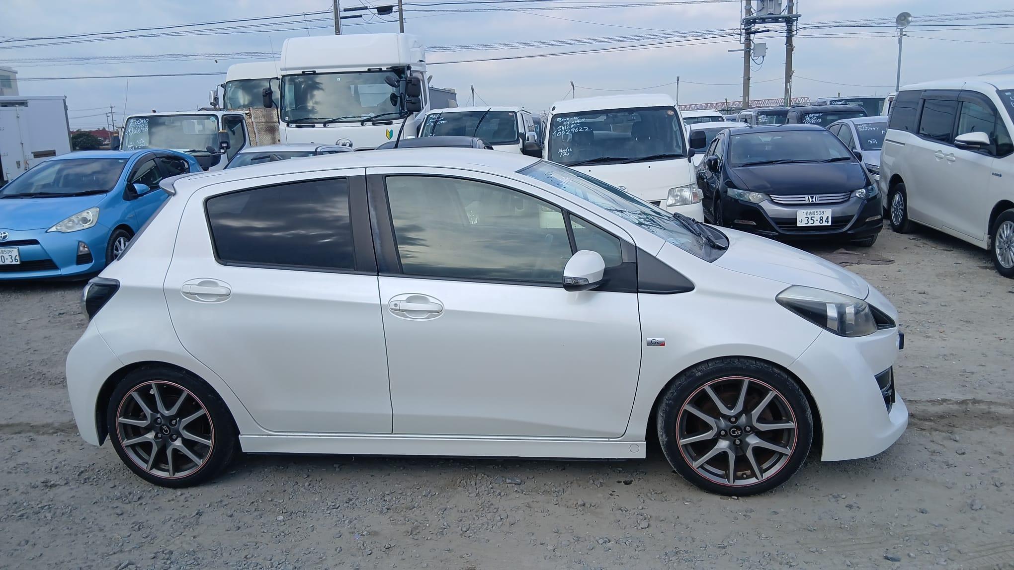 Toyota Vitz 2013