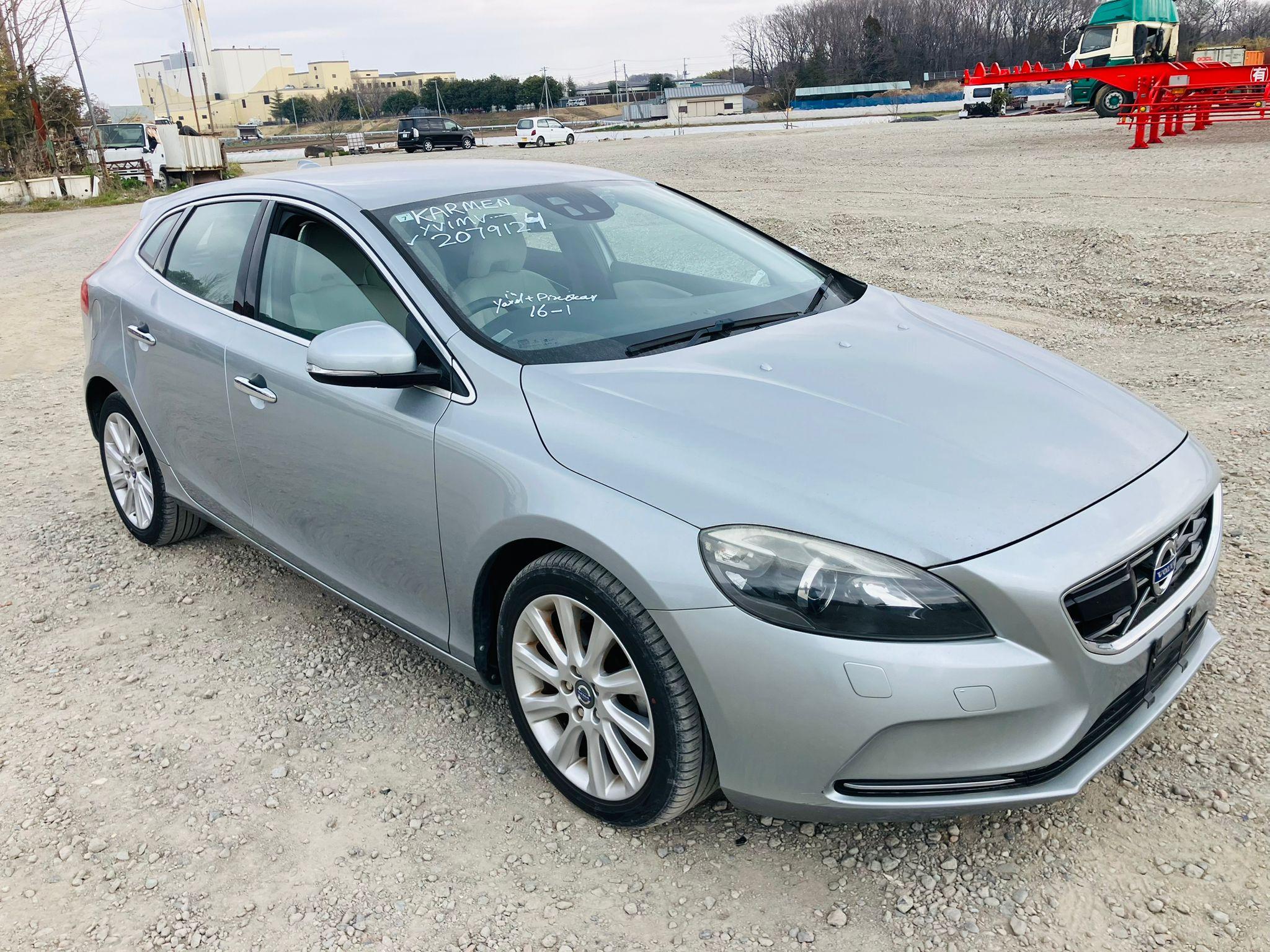 Volvo V40 2013
