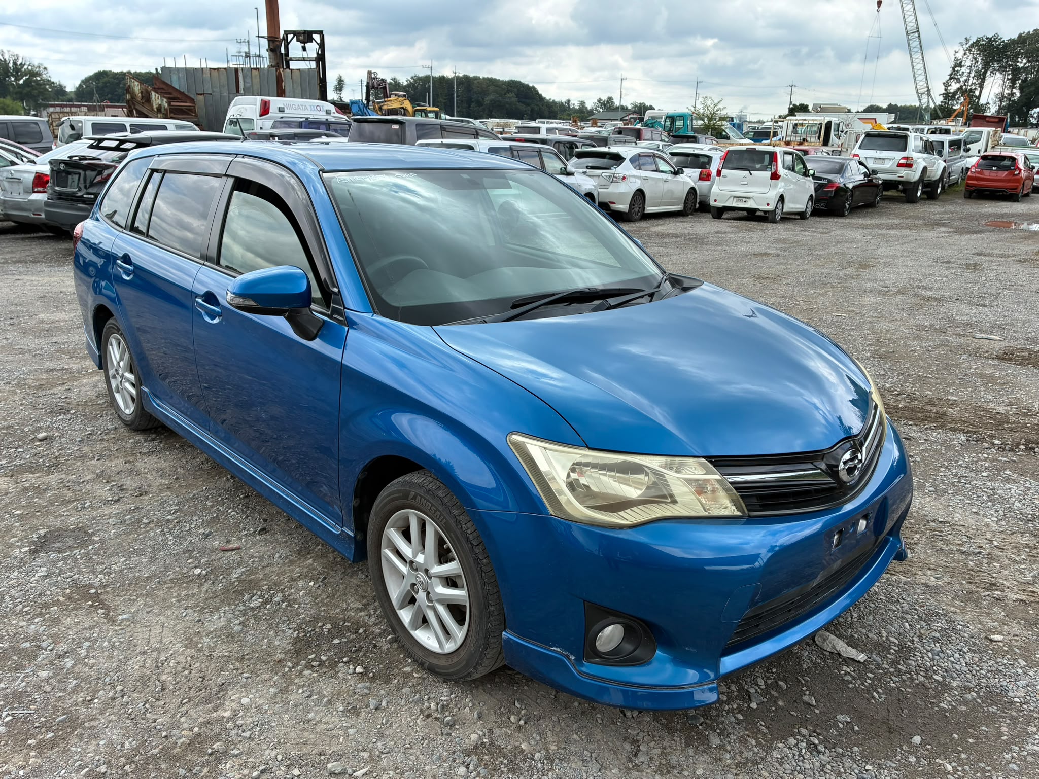 Toyota Corolla Fielder 2013