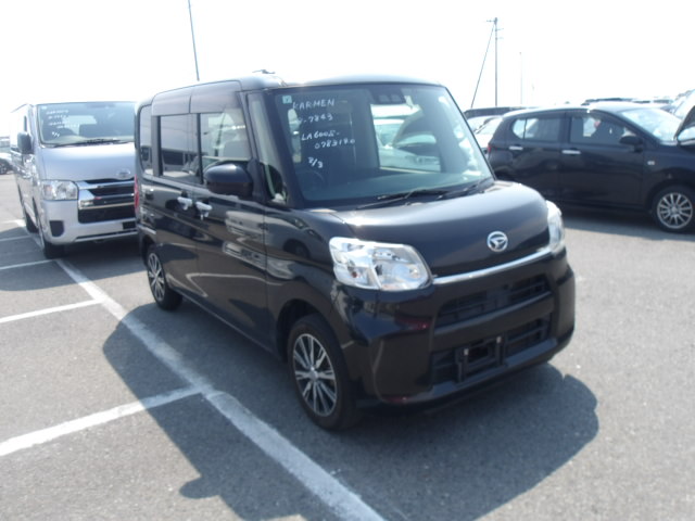 Daihatsu Tanto 2019
