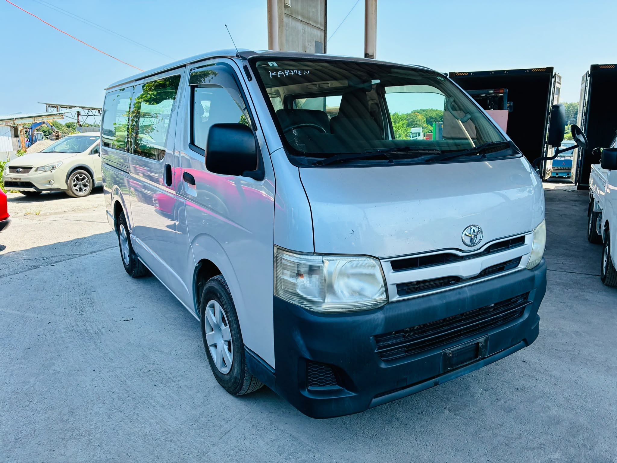 Toyota Hiace Van 2011