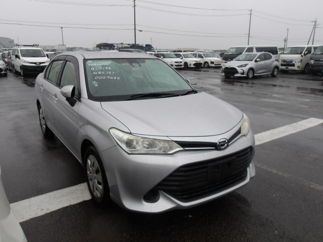 Toyota Corolla Axio 2015