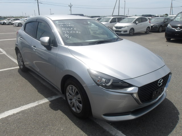 Mazda Mazda2 2021