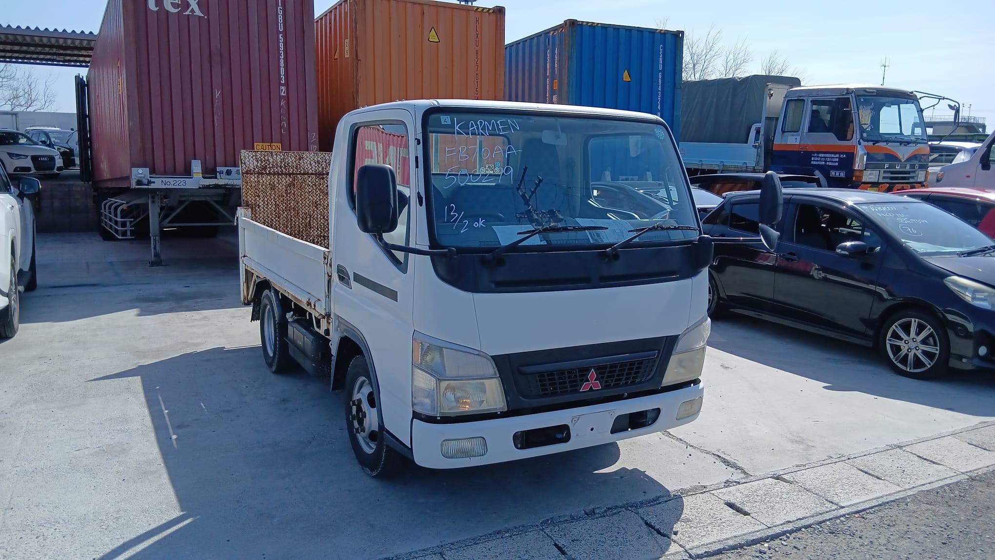 Mitsubishi Canter 2004