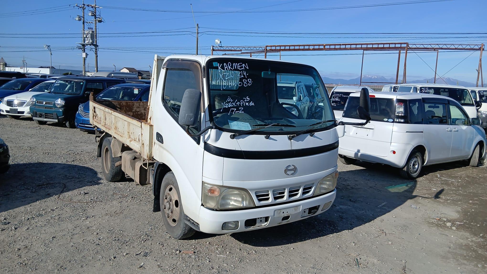 Hino Dutro 2006