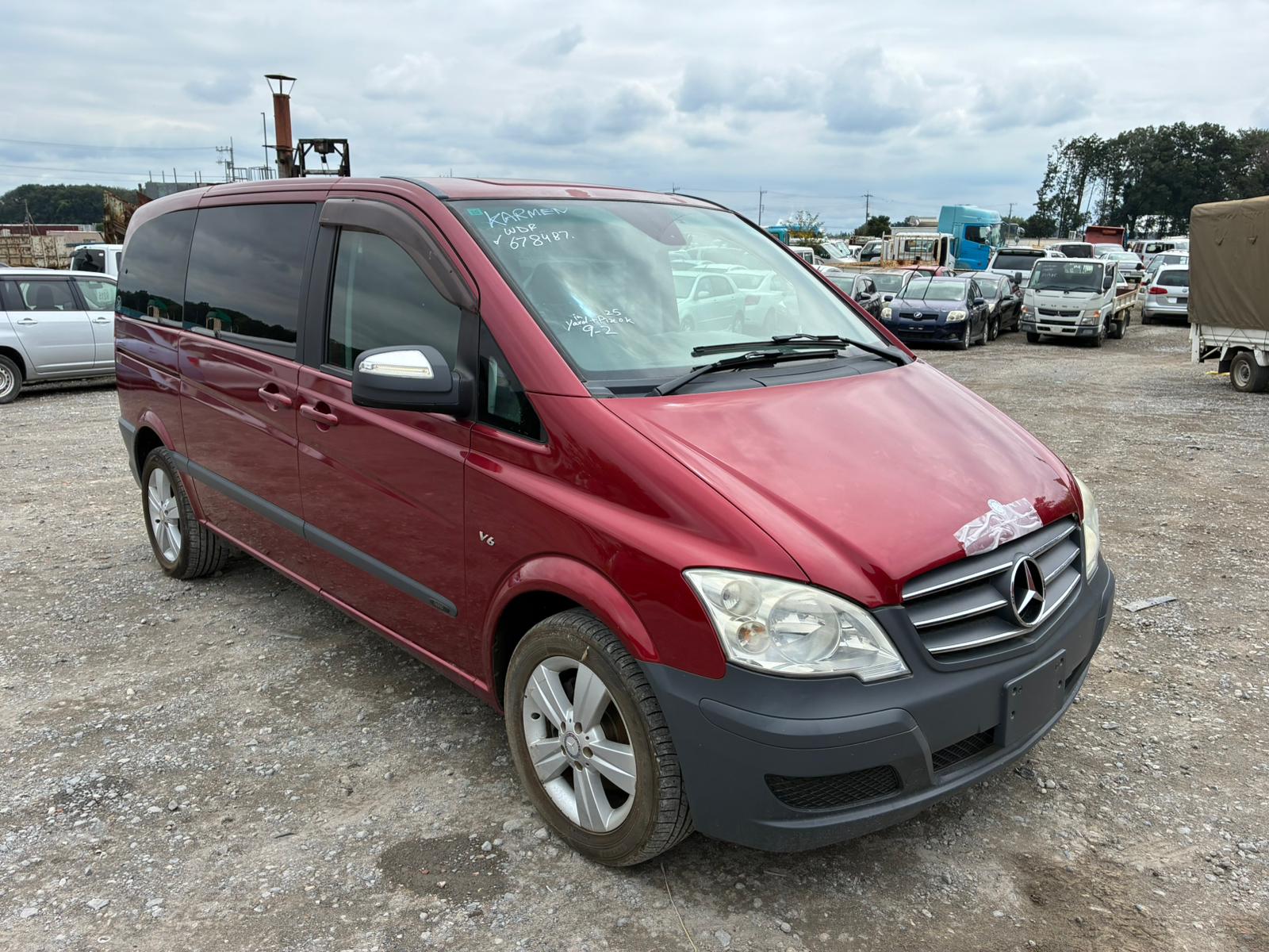 Mercedes Benz V-Class 2011
