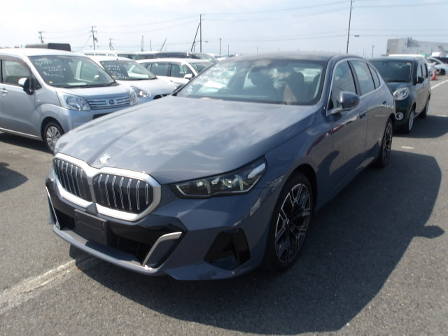 BMW 5 Series 2025