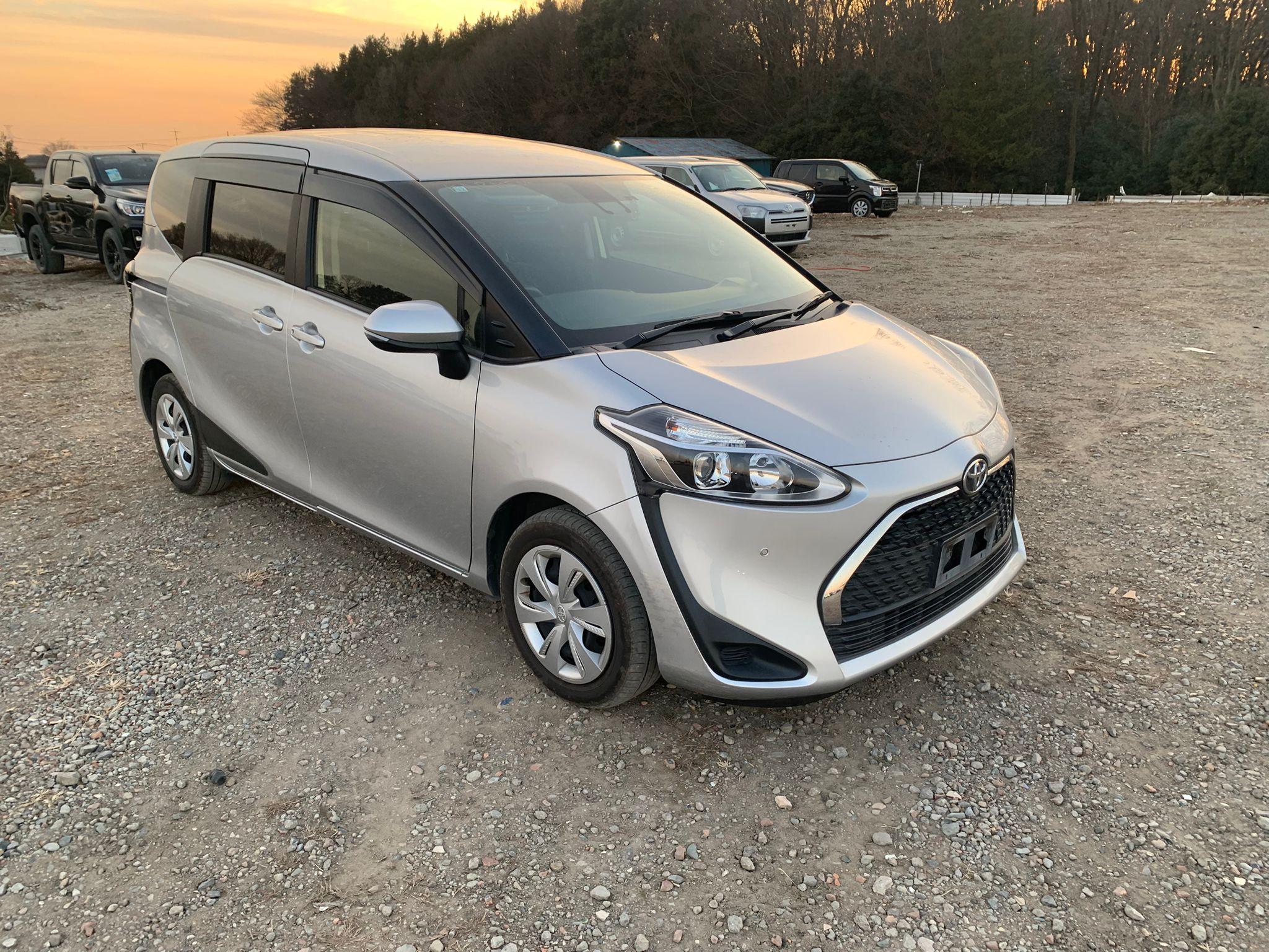 Toyota Sienta 2020