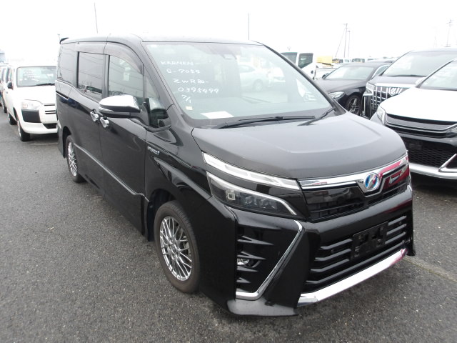Toyota Voxy 2019