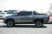 TOYOTA HILUX 2022